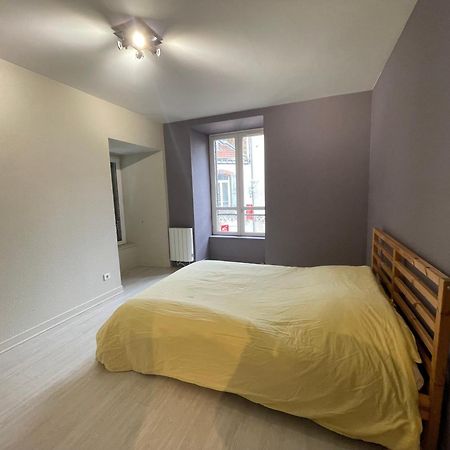 Appartement Porte Du Cantal Massiac Exterior foto